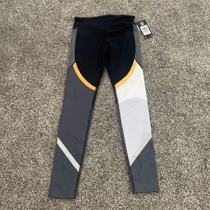 Under Armour Women’s Leggings!!!